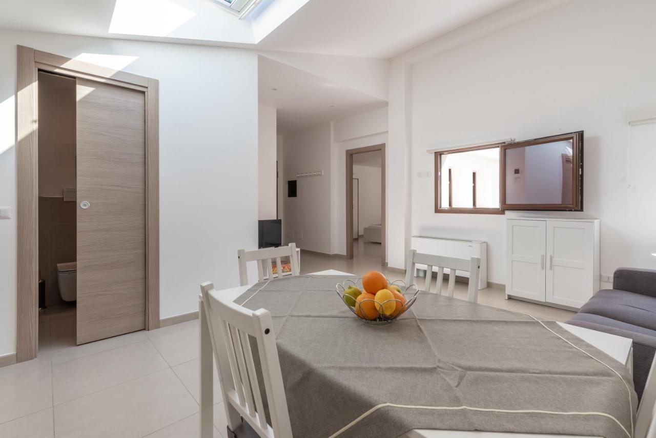 Malu Holiday Apartment-Palazzo Quaroni 팔레르모 외부 사진