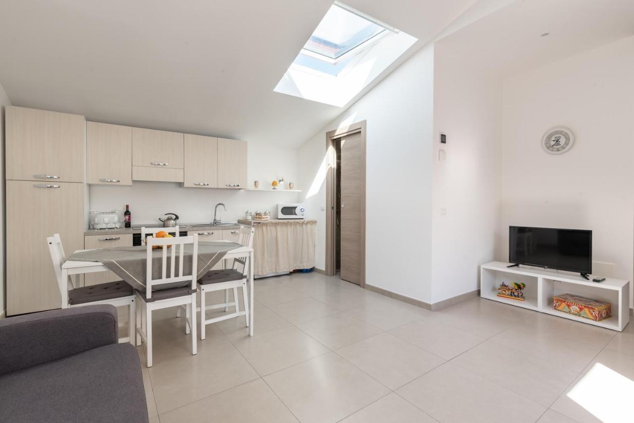 Malu Holiday Apartment-Palazzo Quaroni 팔레르모 외부 사진
