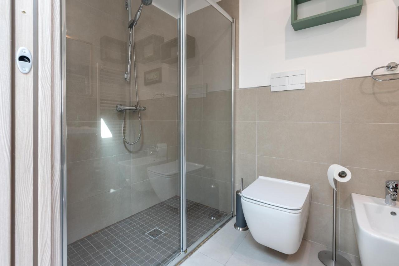 Malu Holiday Apartment-Palazzo Quaroni 팔레르모 외부 사진