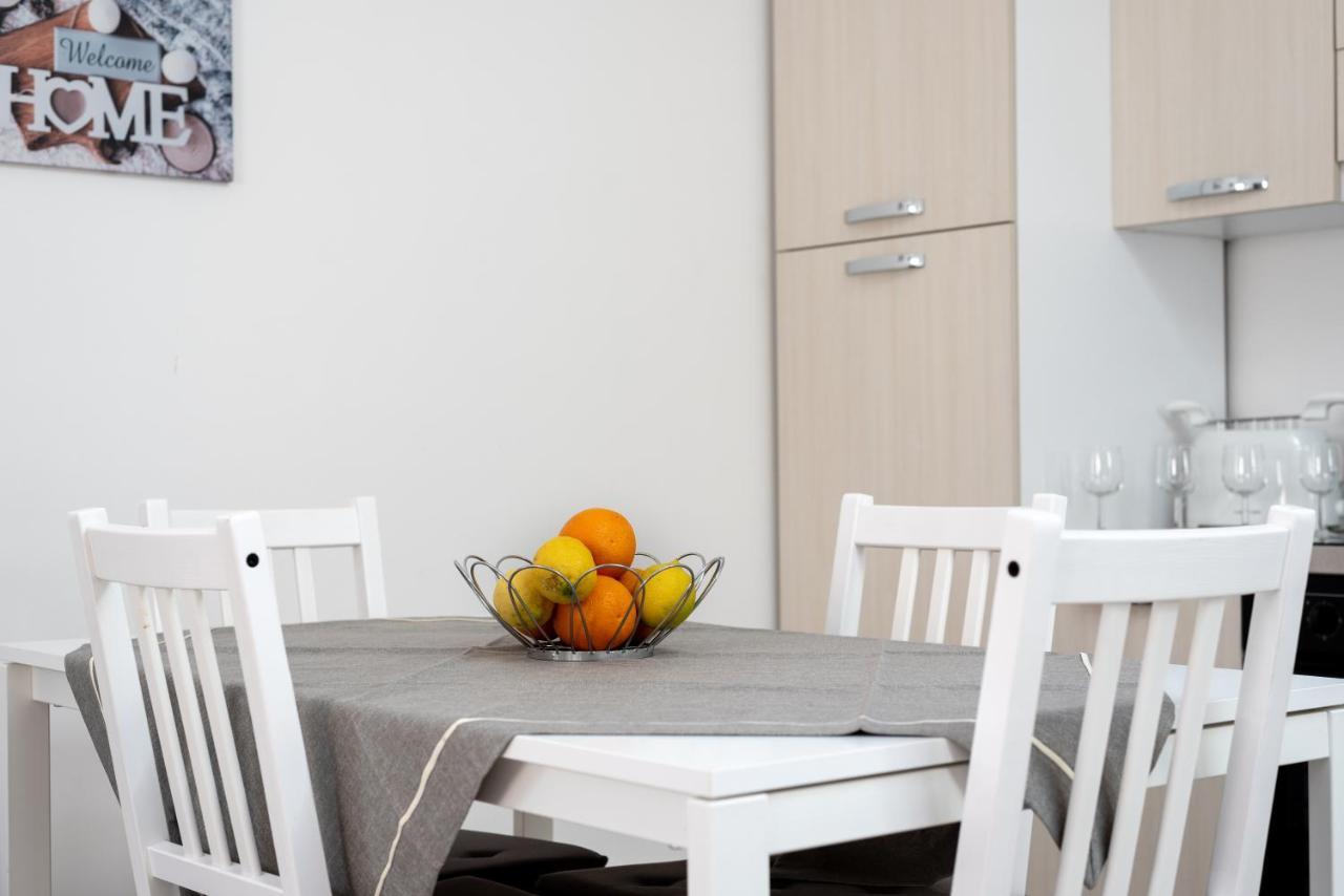 Malu Holiday Apartment-Palazzo Quaroni 팔레르모 외부 사진